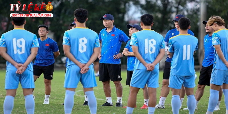 Những chiến binh sao vàng đang chuẩn bị tích cực cho lượt trận cuối Những chiến binh sao vàng đang chuẩn bị tích cực cho lượt trận cuối